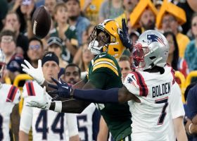 Can't-Miss Play: Doubs catches Love's 42-yard loft using toe-drag swag