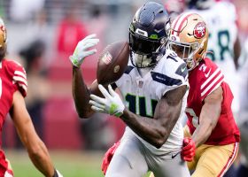 DK Metcalf finds opening in zone coverage for 25-yard gain