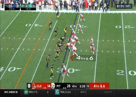 David Njoku secures contested 18-yard grab in fourth quarter