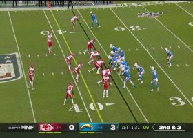 Mike Pennel overwhelms Bolts' OL to sack Rivers for big loss