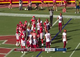 Jaret Patterson plows past goal-line pileup for TD