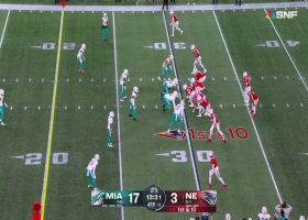 Christian Wilkins wins inside for sack on Mac Jones