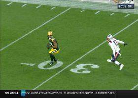 Rodgers finds Lazard on curl route for 22-yard gain