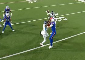 Kevin Byard ambushes Josh Allen on fourth down, forces turnover on downs
