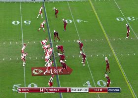 Rice jukes Chachere out of the way on 25-yard catch and run