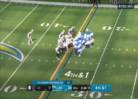 Raiders stuff Chargers' fourth-down QB sneak in Bolts' territory in fourth quarter
