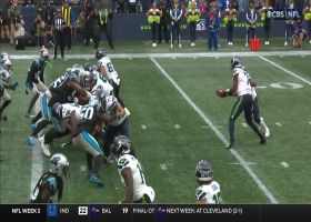 Kenneth Walker III delivers Seahawks' first TD of game in third quarter