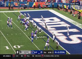Josh Allen delivers TD to Gabe Davis amid sea of defenders