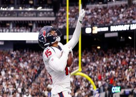Mills burns Raiders' blitz with out-route TD pass to Chris Moore