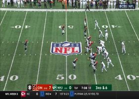 Flacco pinpoints Wilson perfectly in stride for 23-yard gain