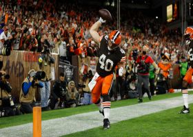 Former UNLV QB Johnny Stanton makes first NFL TD catch