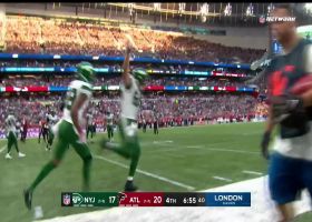 Zach Wilson fires pass to Crowder for two-point conversion