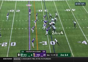 Elijah Moore makes two Vikings defenders miss on 10-yard rush
