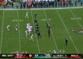 Bijan Robinson floors his gas pedal on 38-yard burst