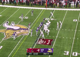 Corey Clement drags multiple defenders on 29-yard rush