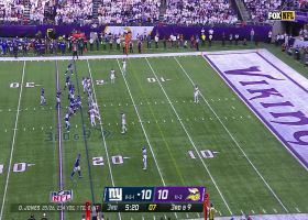 D.J. Wonnum crashes down on Daniel Jones for third-down sack