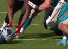 Panthers' snap goes awry inside their own 20-yard line for Devin White takeaway