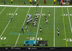 D'Onta Foreman bounces outside for 21-yard gain
