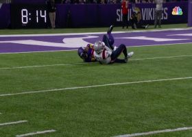 Jones drops 40-yard bomb in a bucket to Parker