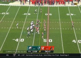 Wentz lofts pinpoint sideline pass to Richard Rodgers
