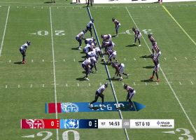 Malik Willis locates Chris Moore on first pass of the day for 30-yard gain