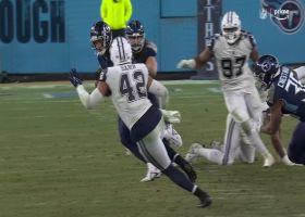 Wright climbs the ladder for INT on Dobbs' last-ditch effort after sack avoidance