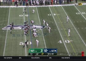Smith's shovel-pass ends in a 42-yard catch and run for DeeJay Dallas