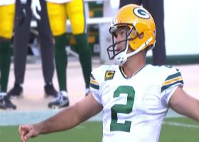 Mason Crosby squeezes 54-yard FG just inside the upright