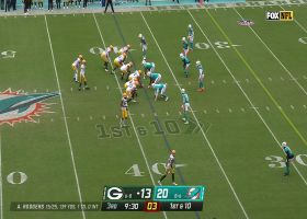 Marcedes Lewis' wheel route sparks 31-yard bread-basket toss from Rodgers