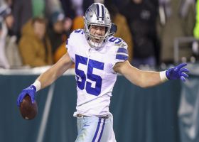 Leighton Vander Esch cashes in tipped pass for INT
