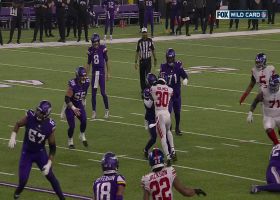 Darnay Holmes reads Vikes' screen pass perfectly for 2-yard TFL vs. Cook