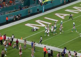 Kenjon Barner breaks free for 37 yards after catch