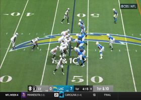 O'Connell locates Jakobi Meyers over middle for 25-yard gain