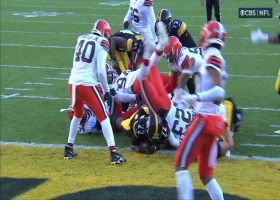 Najee Harris fights his way into the end zone for 4-yard rush TD