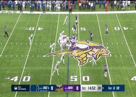 Michael Pittman follows convoy on 19-yard end-around pickup