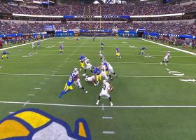 Garoppolo shows poise lofting pressured 18-yard completion to diving Meyers