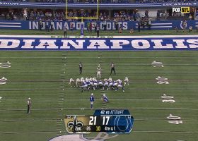 Matt Gay makes it a one-point game with 42-yard field goal