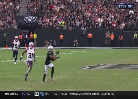 Can't-Miss Play: Hoyer dials long distance to Tucker for 48-yard gain