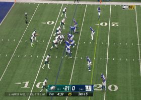 Azeez Ojulari backs up Eagles punt attempt with third-down sack of Hurts