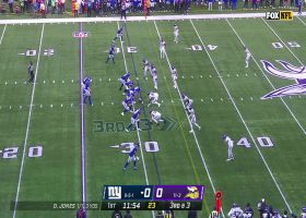 Daniel Jones has tight-window accuracy on 17-yard dot to Slayton