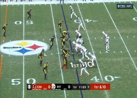 Hurst's Texas route burns Jack for 21-yard catch and run