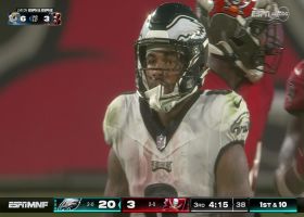 D'Andre Swift takes off for 29-yard rush