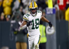 Rodgers' laser hits Cobb in stride for 28-yard gain over middle