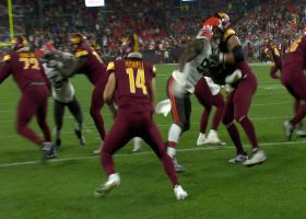 Za'Darius Smith's pressure of Howell induces safety for Browns