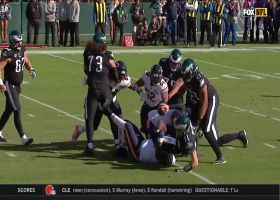 Bears collapse the pocket on Wentz for key third-and-goal sack