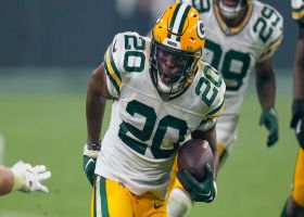 Rudy Ford undercuts route for Packers' first INT of night