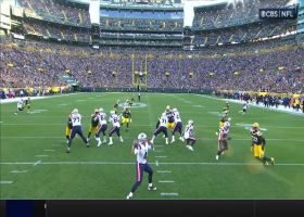 Zappe zips 16-yard sideline completion to Bourne