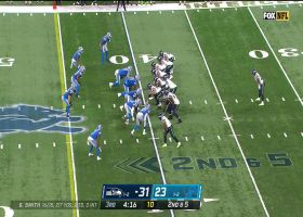 Rashaad Penny rushes for 15-yard gain on toss play