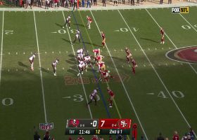 Fournette throws Warner off of him on 9-yard catch and run