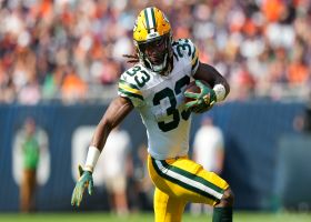 Aaron Jones gains 51 yards on nifty play-action bootleg screen pass